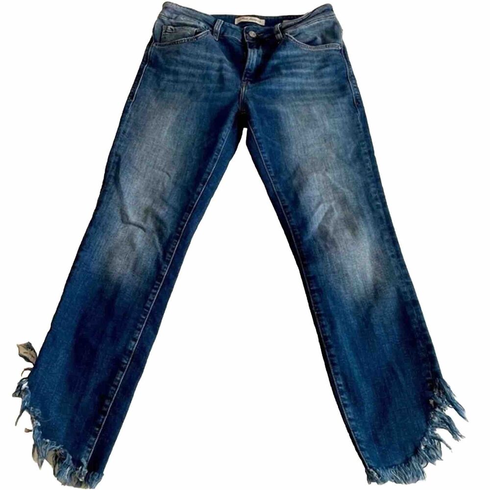 Cute cut Off Mavi Jeans Tess Style with Fringe Bottoms SIZE 4